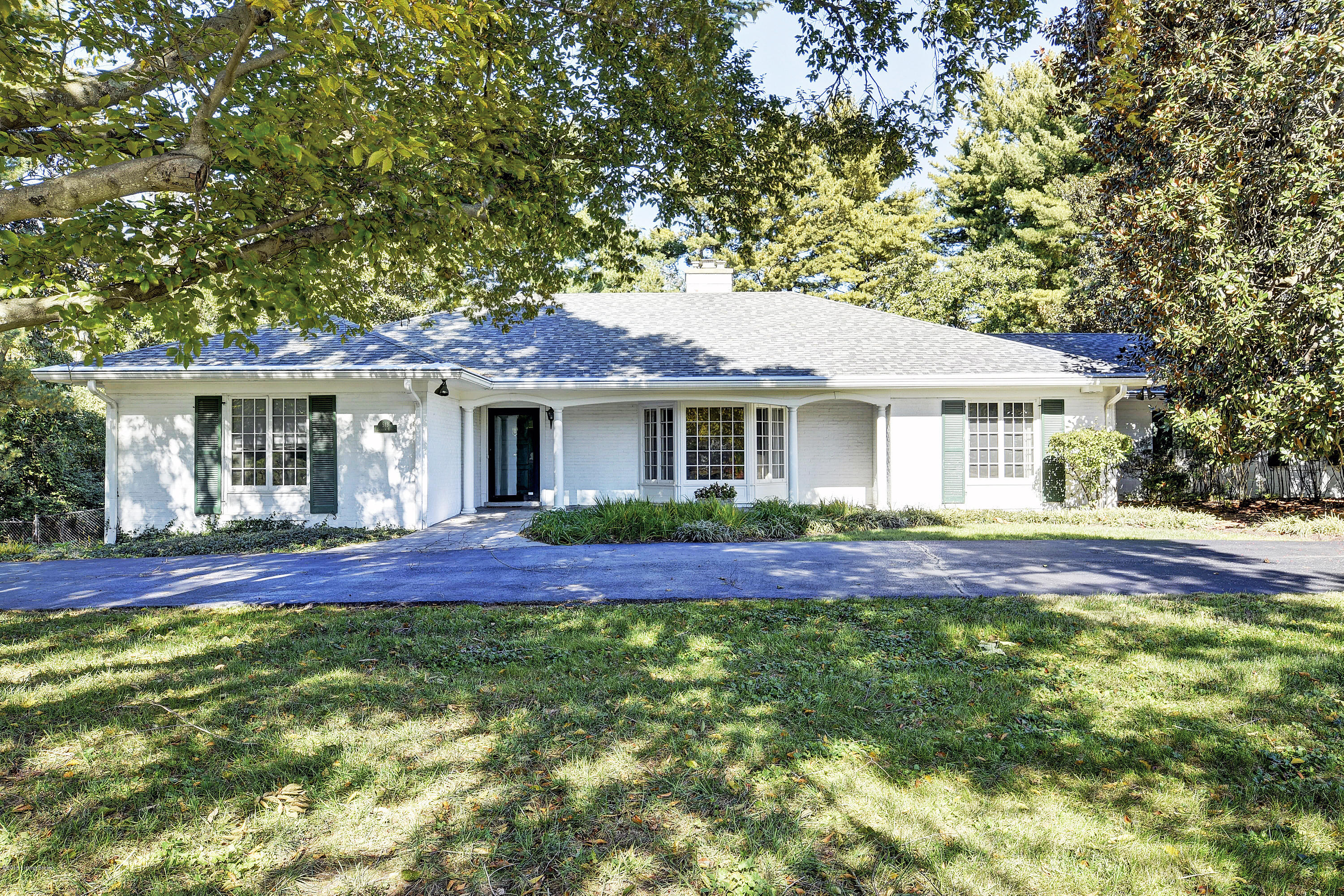 513 Brandon Road Louisville, KY 40207 - Photo 1 of 60 _DSC2601_2_3_4_5
