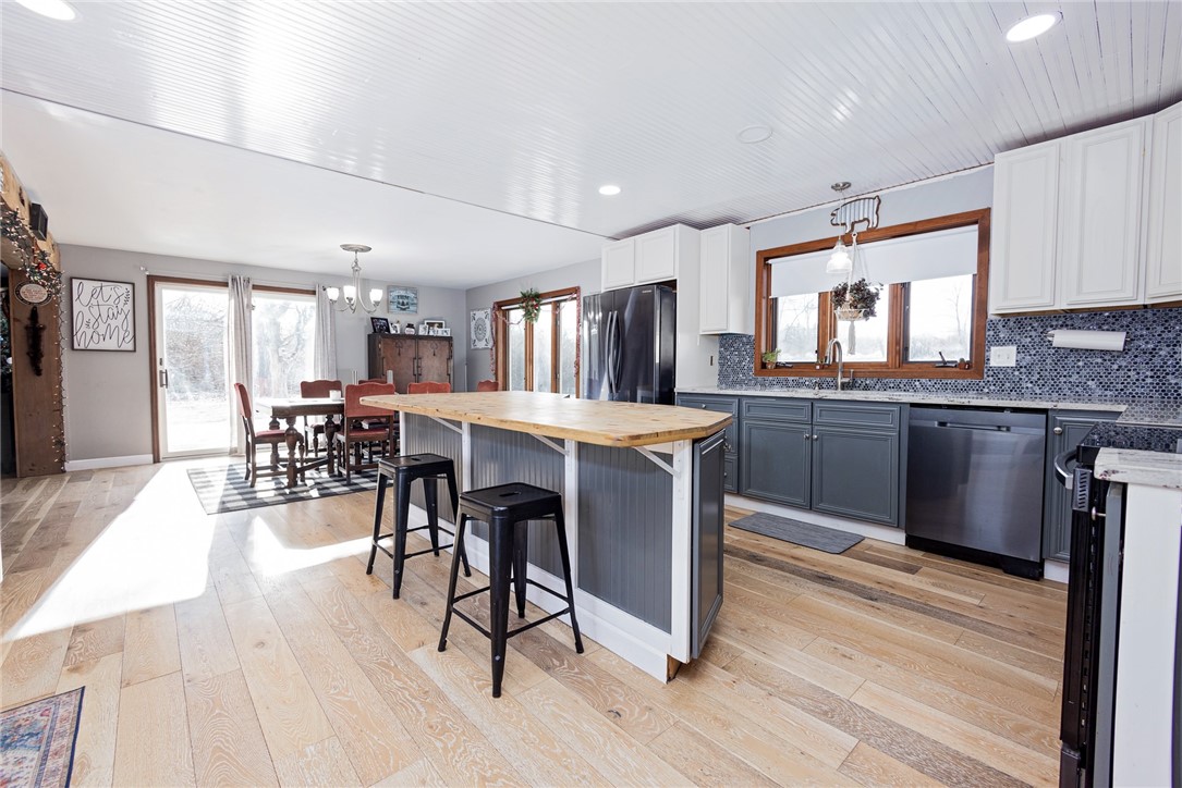 408 McIntyre Road Caledonia, NY 14423 - Photo 3 of 38