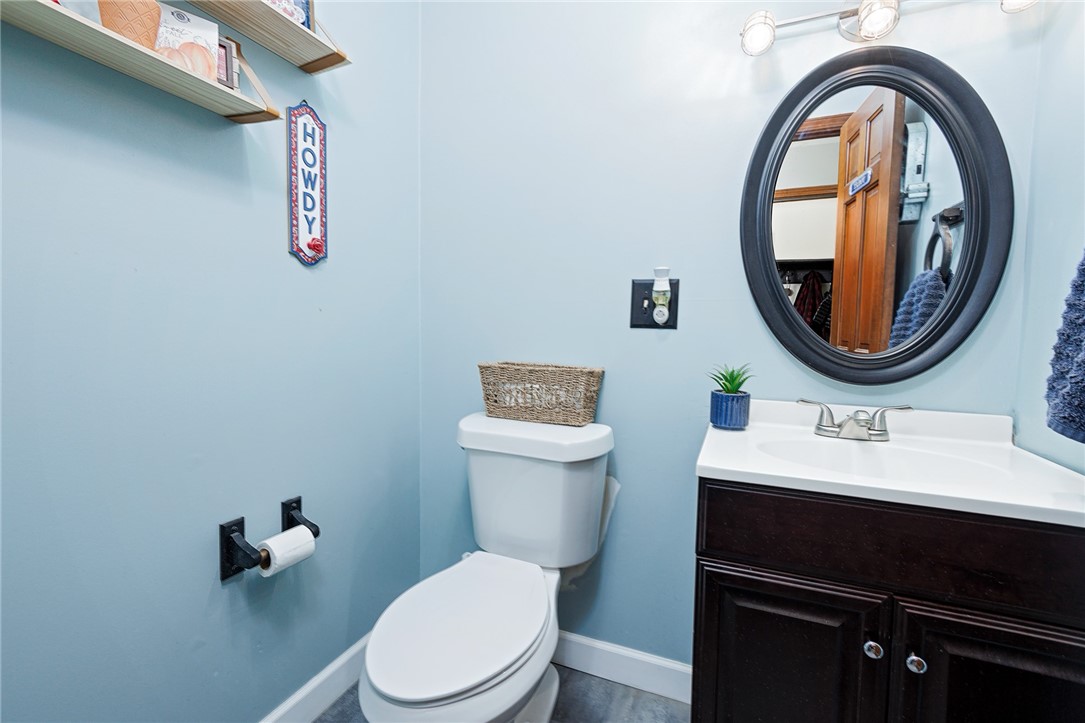 408 McIntyre Road Caledonia, NY 14423 - Photo 10 of 38 Half Bath off of Mudroom
