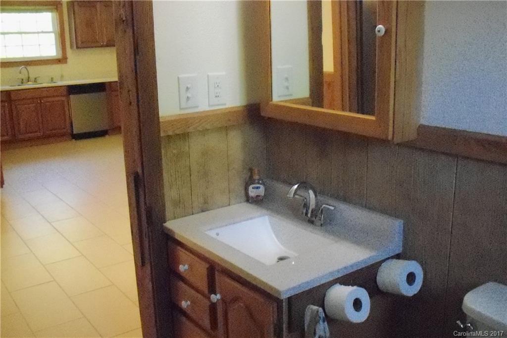 987 Max Thompson Road Canton, NC 28716 - Photo 21 of 24