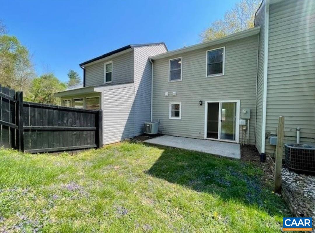 943 Rives Street Charlottesville, VA 22902 - Photo 9 of 19 Gallery Image 9