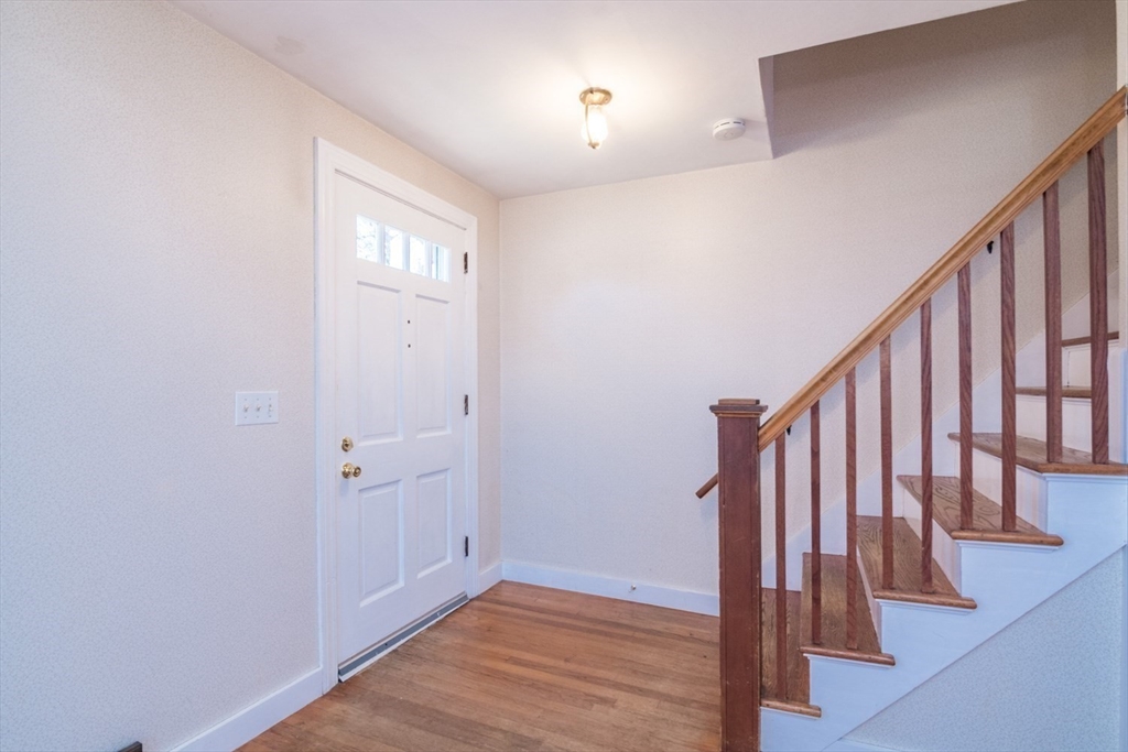 390 Shays Street Amherst, MA 01002 - Photo 18 of 37