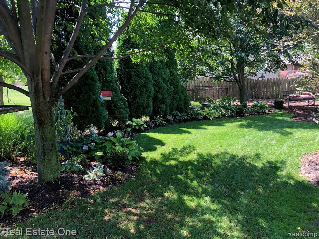 28596 Thames Court Chesterfield, MI 48047 - Photo 48 of 50