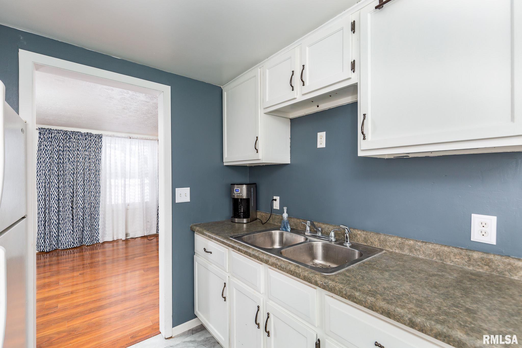 1610 Coyne Center Road Milan, IL 61264 - Photo 5 of 18 Gallery Image 5