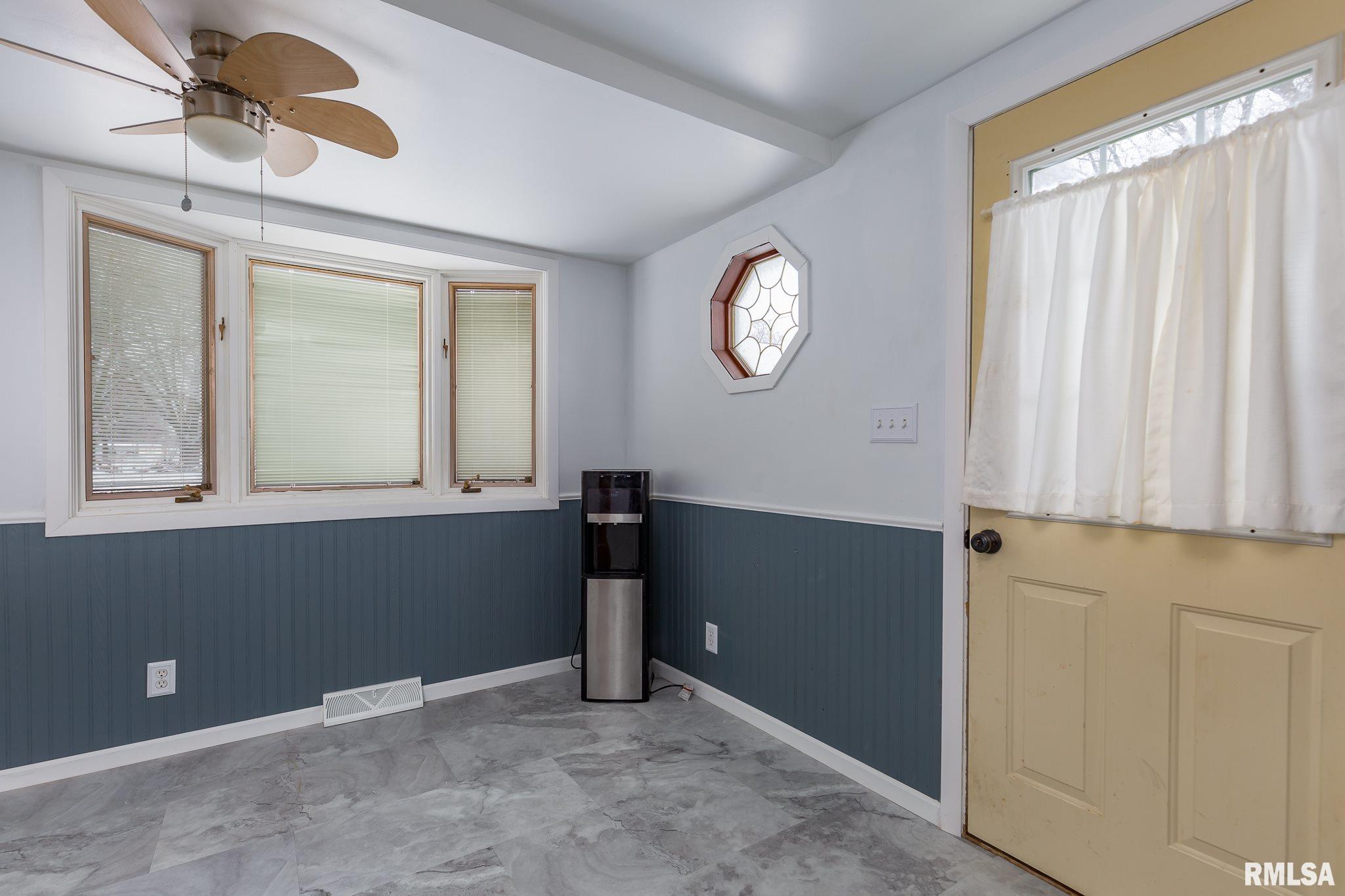 1610 Coyne Center Road Milan, IL 61264 - Photo 9 of 18 Gallery Image 9