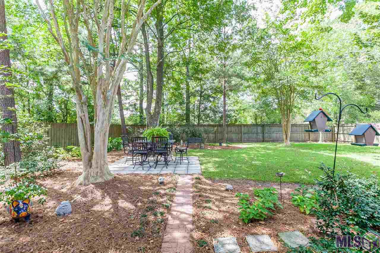 5350 Herridge Drive Baton Rouge, LA 70817 - Photo 30 of 35 Backyard