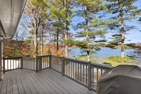 $929,000 | 3 Suntaug Street, Lynnfield, MA 01940