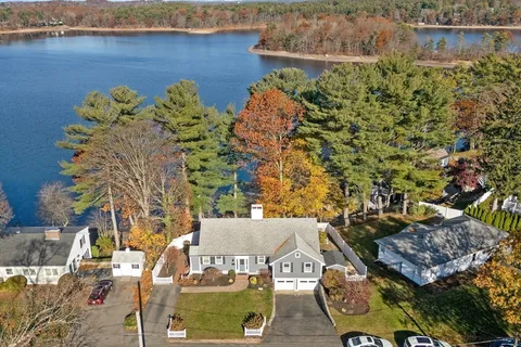 $929,000 | 3 Suntaug Street, Lynnfield, MA 01940