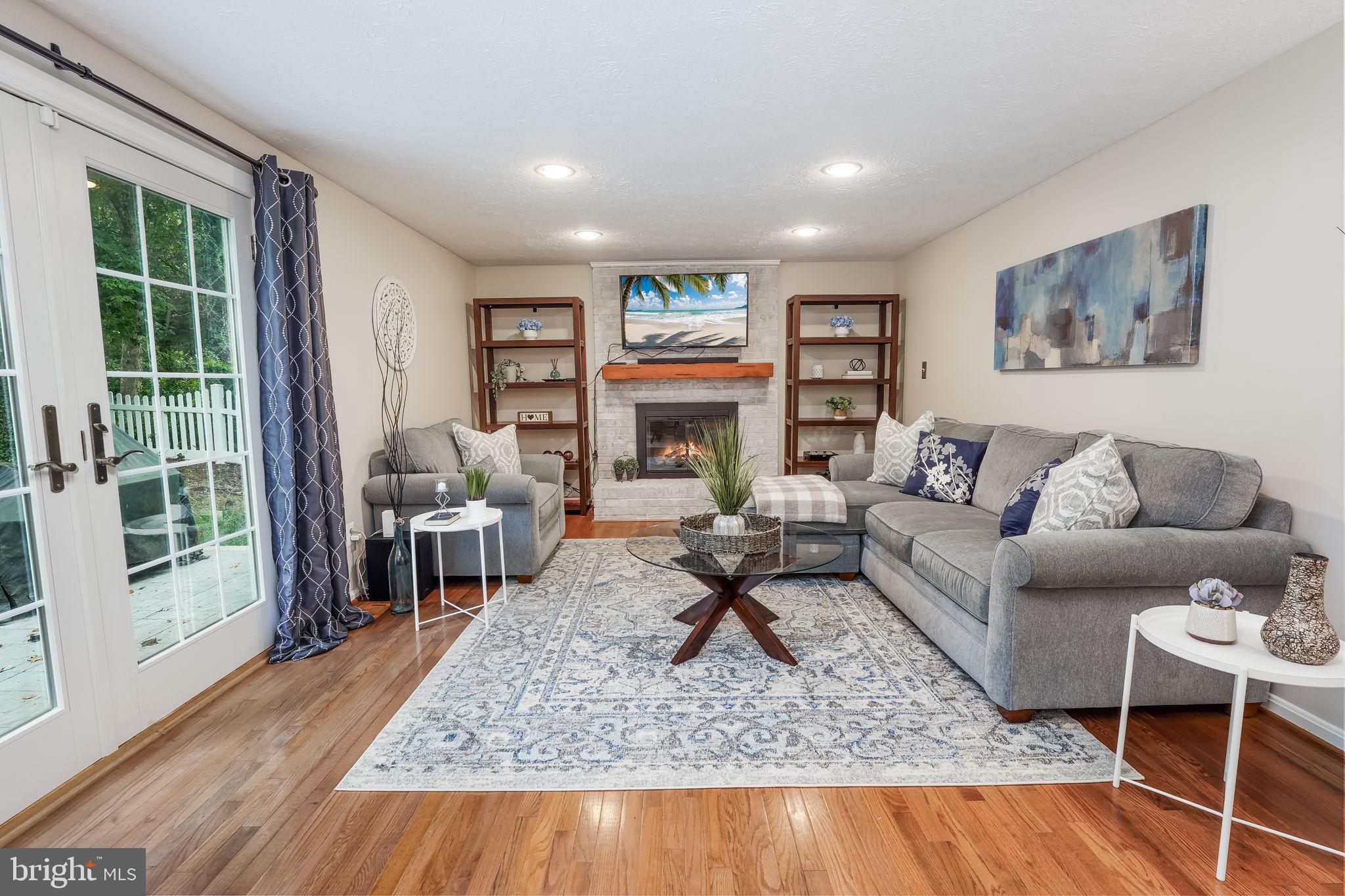 4565 Rincon Place Dumfries, VA 22025 - Photo 12 of 44 Large Family room with beautiful fireplace