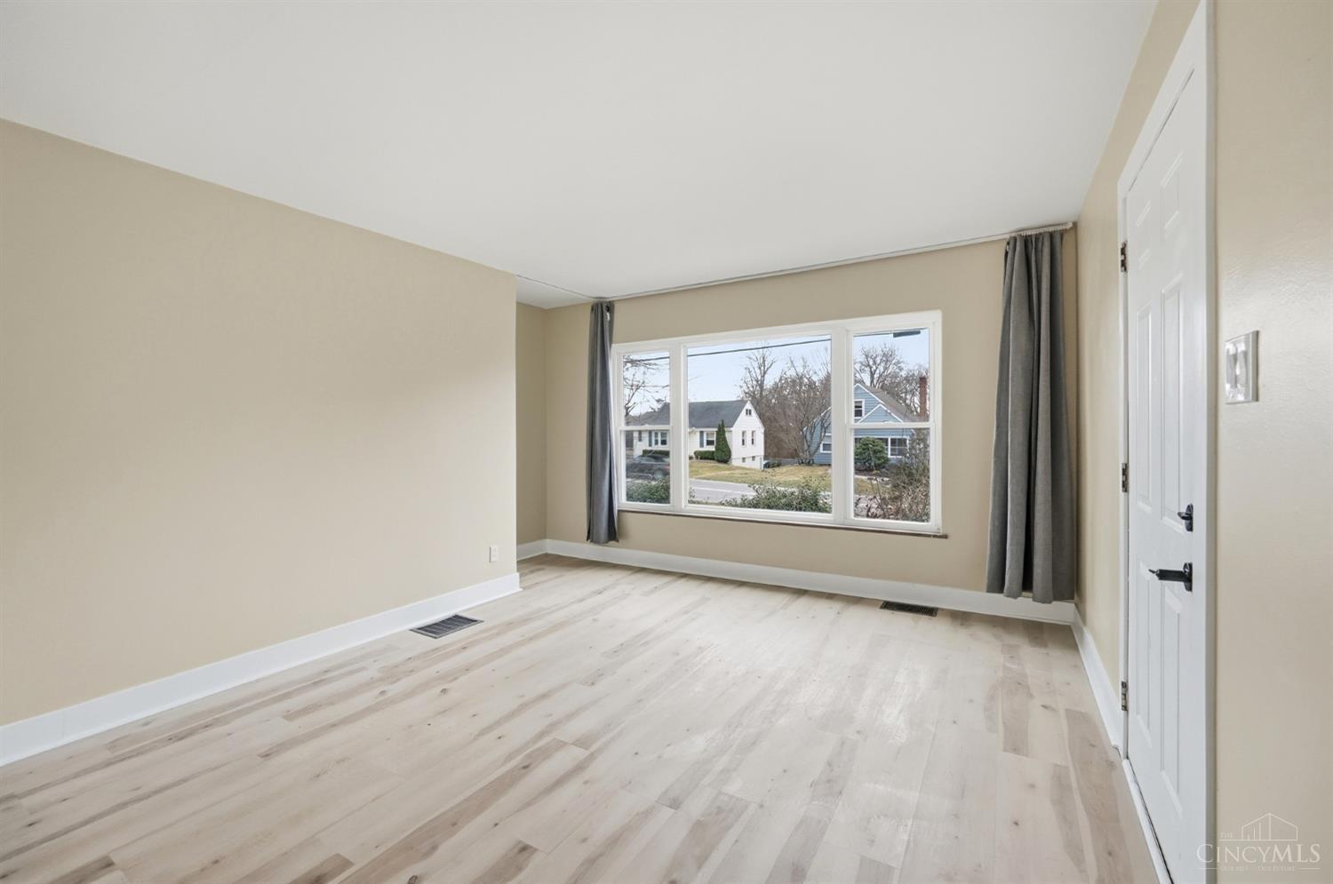 3150 Banning Road Cincinnati, OH 45239 - Photo 6 of 41 Gallery Image 6