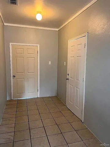 a view of a livingroom with an empty space