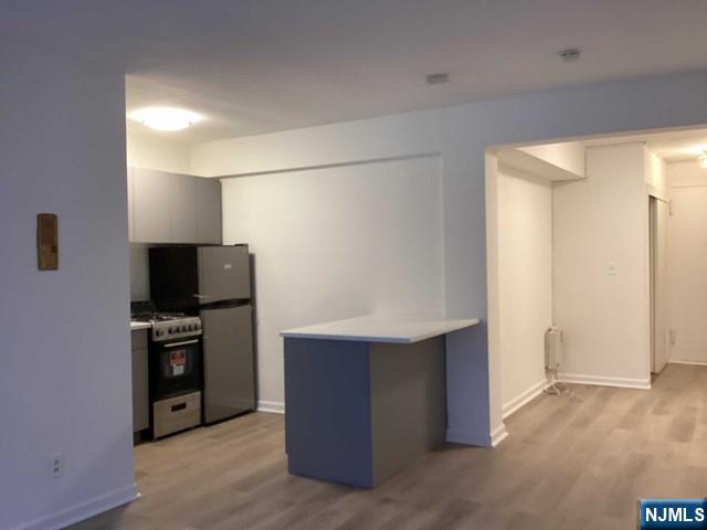 2160 Center Avenue, Unit 2U Fort Lee, NJ 07024 - Photo 13 of 30