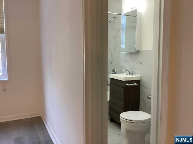 2160 Center Avenue, Unit 2U Fort Lee, NJ 07024 - Photo 23 of 30