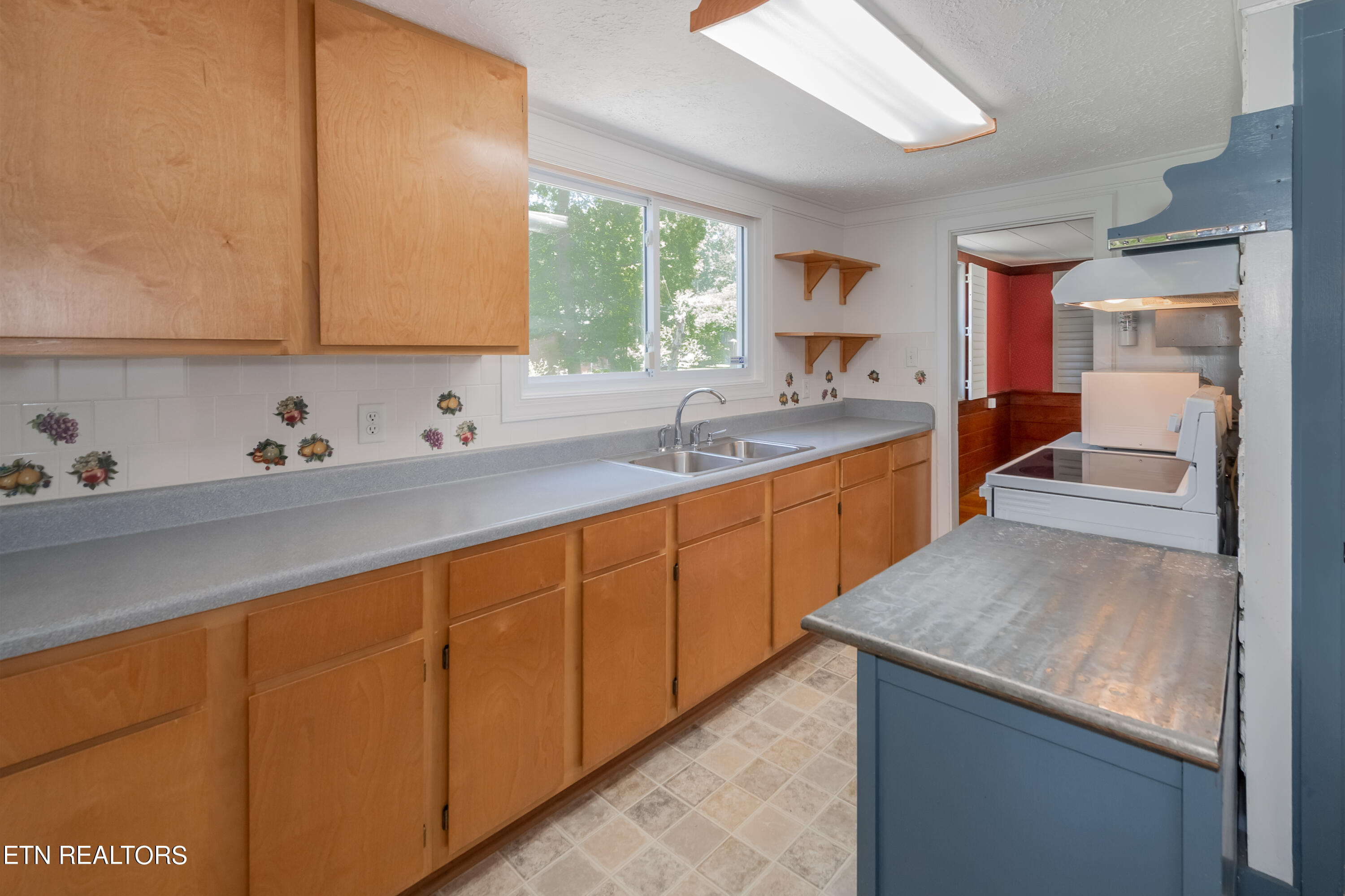 147 Orchard Road Norris, TN 37828 - Photo 17 of 41 HOB_2203-Edit