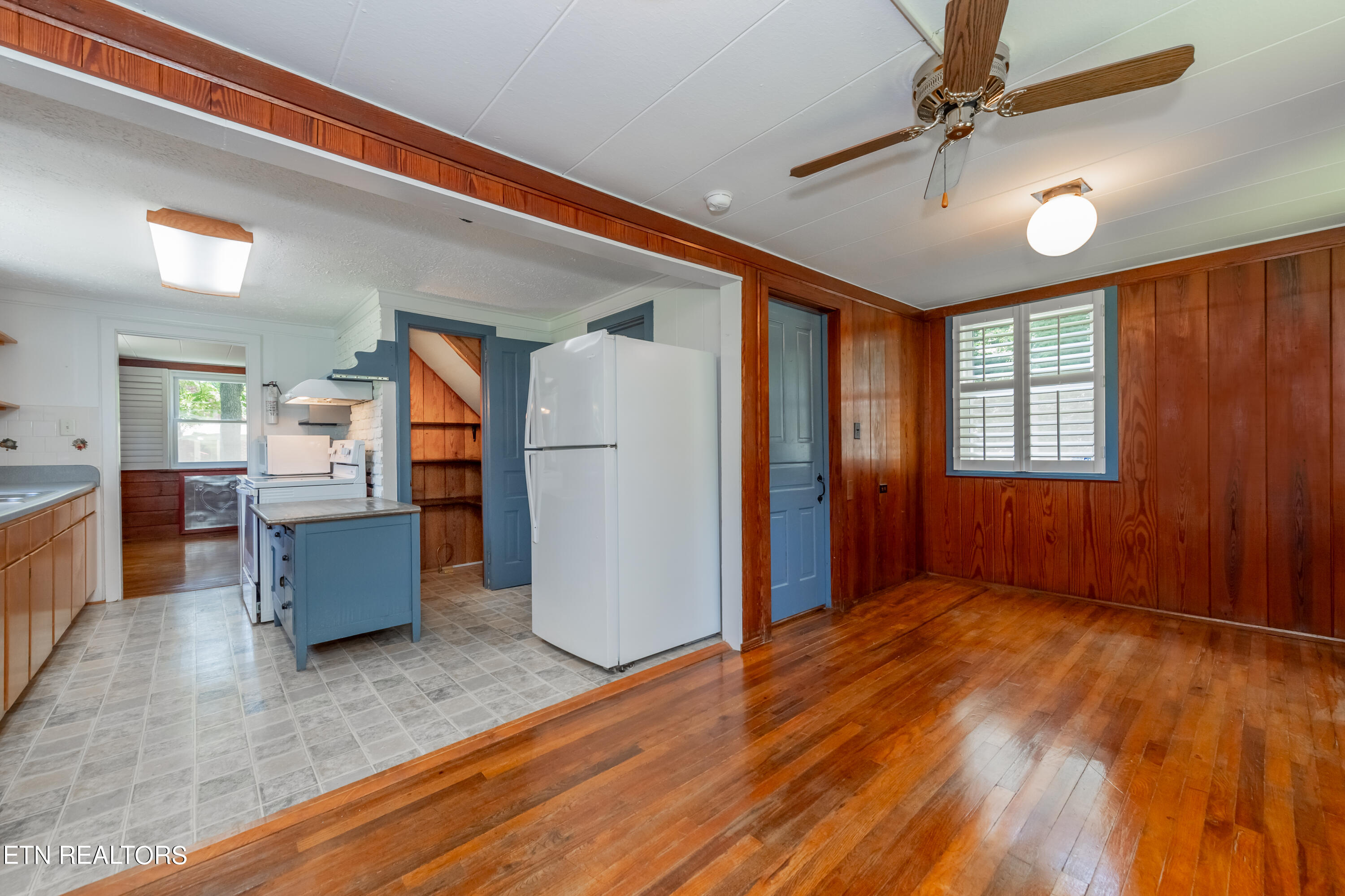 147 Orchard Road Norris, TN 37828 - Photo 19 of 41 HOB_2207-Edit