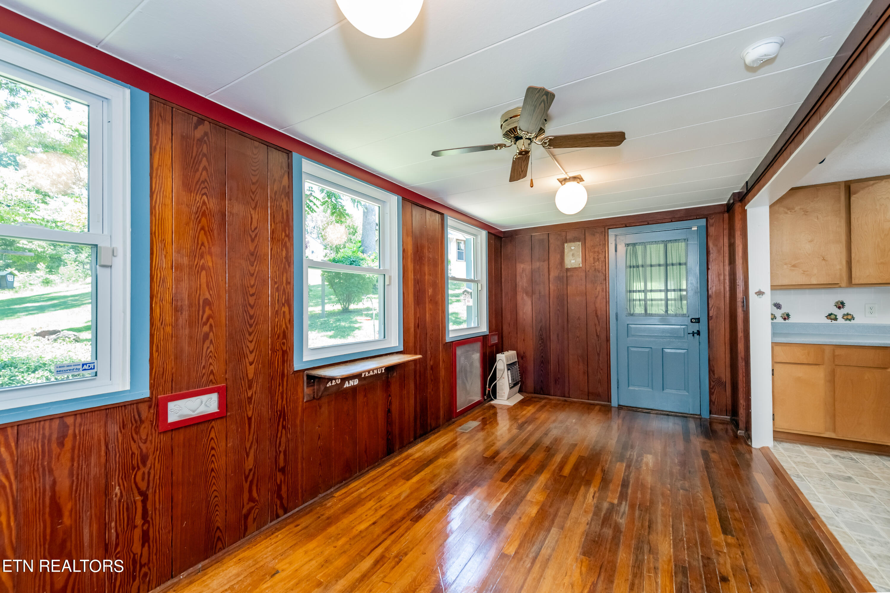 147 Orchard Road Norris, TN 37828 - Photo 20 of 41 HOB_2205-Edit