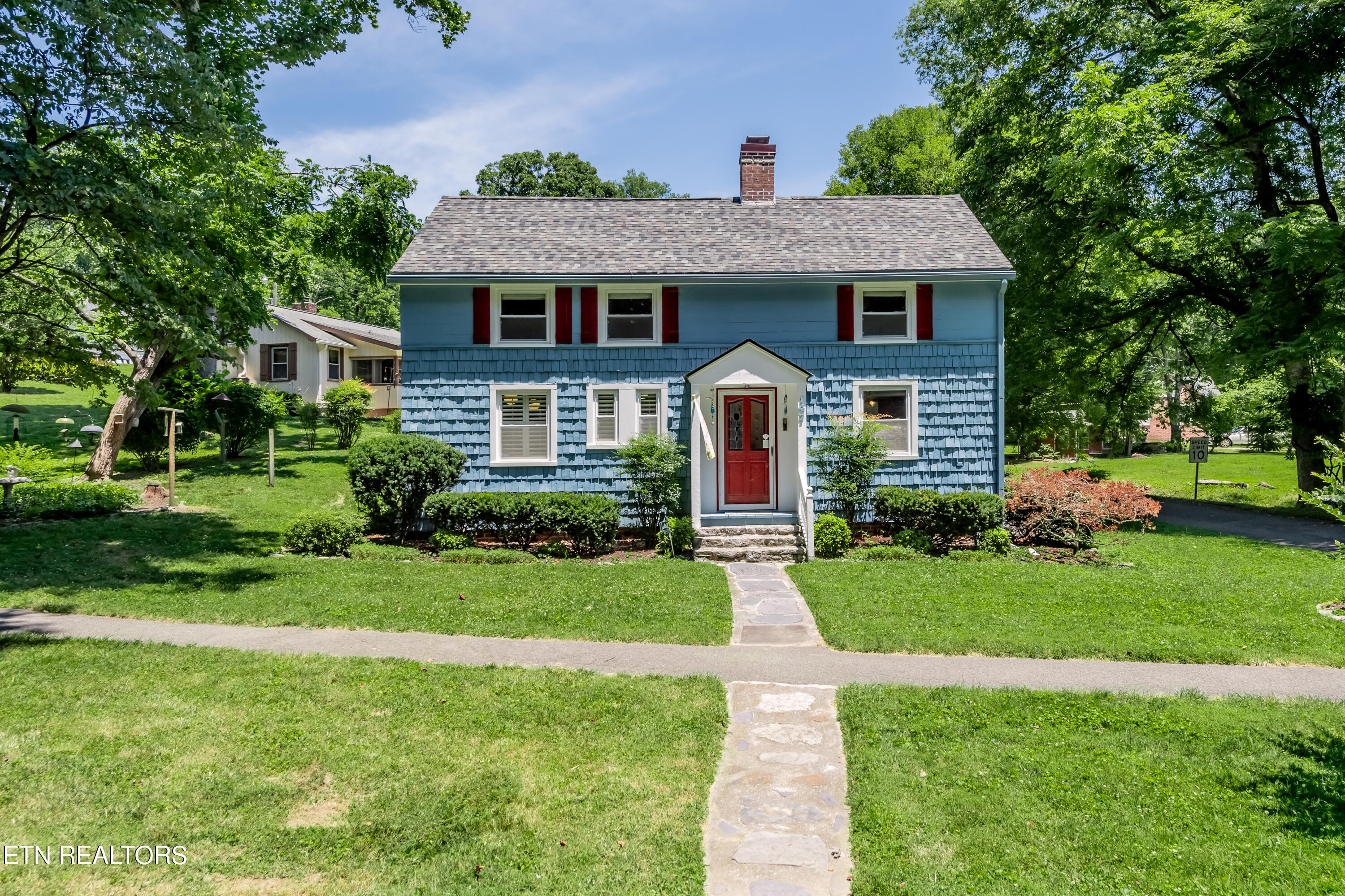 147 Orchard Road Norris, TN 37828 - Photo 2 of 41 HOB_2129-Edit