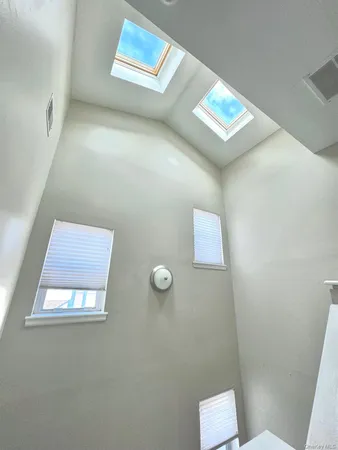 $489,000 | 13 Nottingham Court, Nanuet, NY 10954