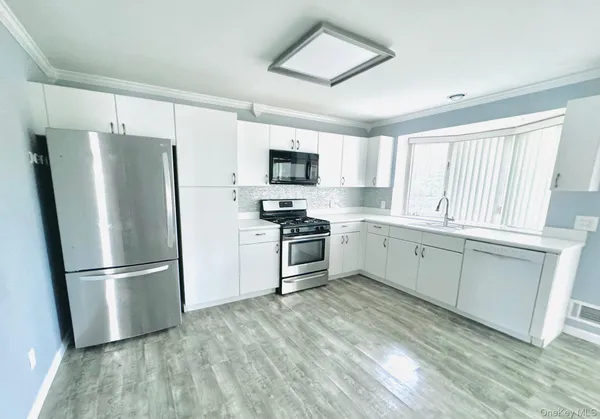 $489,000 | 13 Nottingham Court, Nanuet, NY 10954