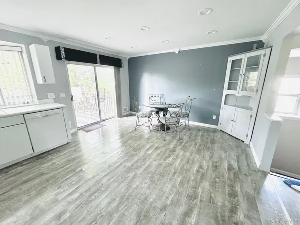 $489,000 | 13 Nottingham Court, Nanuet, NY 10954