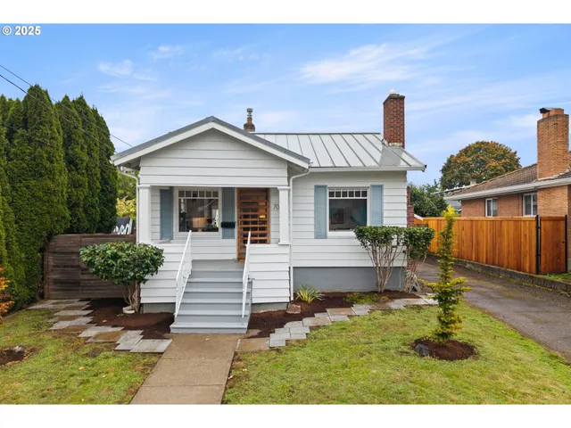 $499,900 | 7024 North Congress Avenue, Portland, OR 97217