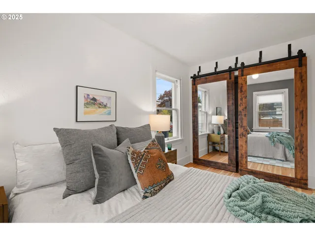 $499,900 | 7024 North Congress Avenue, Portland, OR 97217