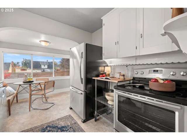 $499,900 | 7024 North Congress Avenue, Portland, OR 97217