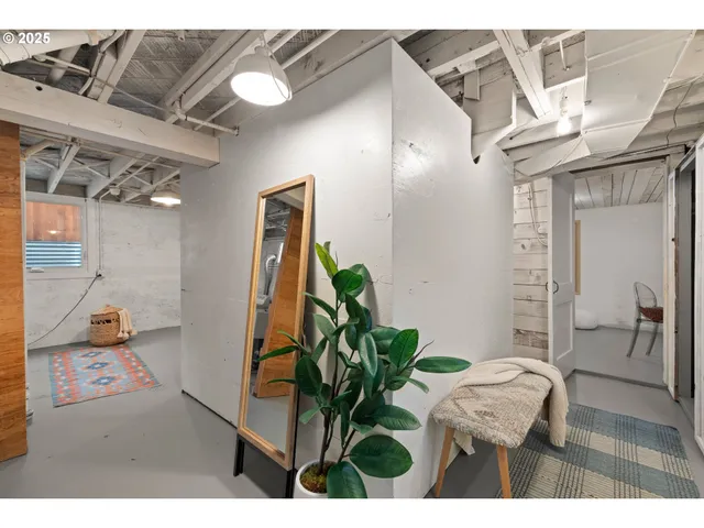 $499,900 | 7024 North Congress Avenue, Portland, OR 97217