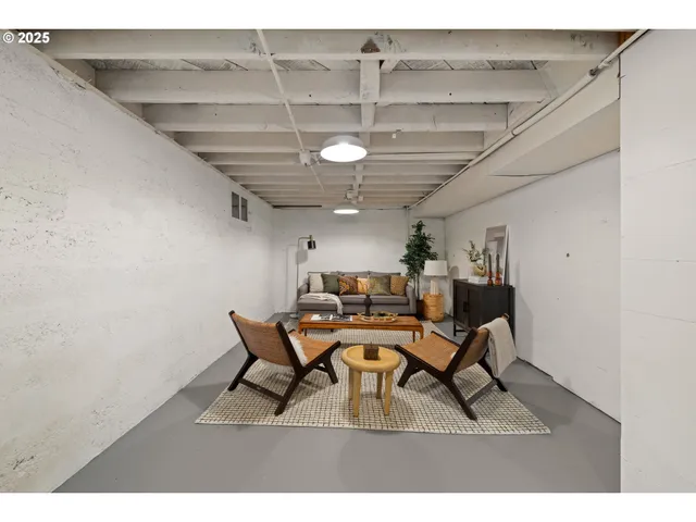 $499,900 | 7024 North Congress Avenue, Portland, OR 97217