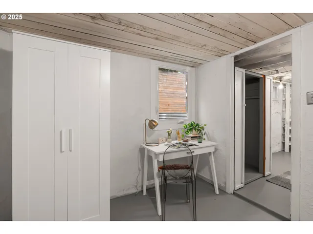 $499,900 | 7024 North Congress Avenue, Portland, OR 97217