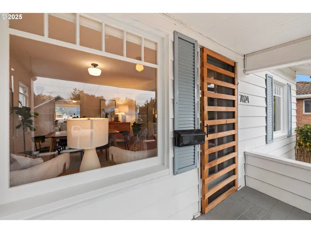 $499,900 | 7024 North Congress Avenue, Portland, OR 97217