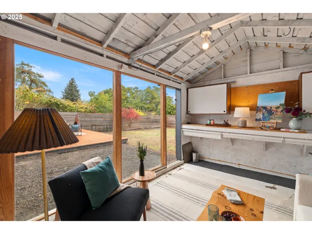 $499,900 | 7024 North Congress Avenue, Portland, OR 97217