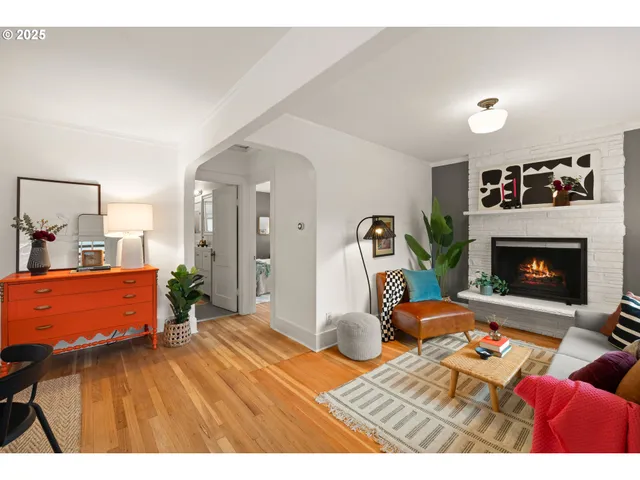 $499,900 | 7024 North Congress Avenue, Portland, OR 97217