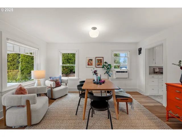 $499,900 | 7024 North Congress Avenue, Portland, OR 97217