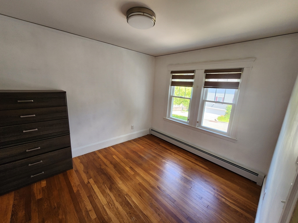 35 Bowker Street Lexington, MA 02421 - Photo 4 of 10