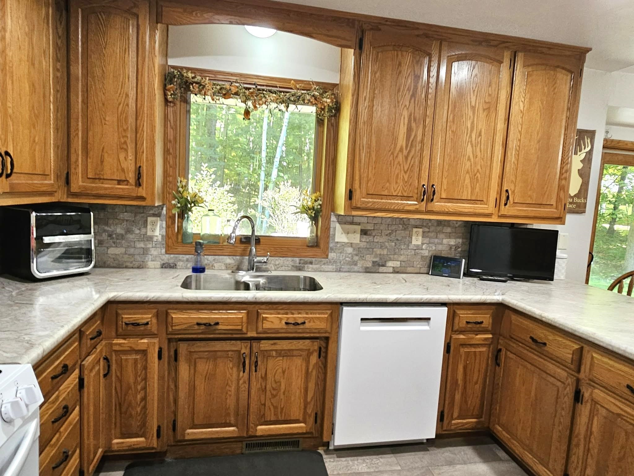 7910 Timberline Road Oconto Falls, WI 54154 - Photo 9 of 60 Gallery Image 9