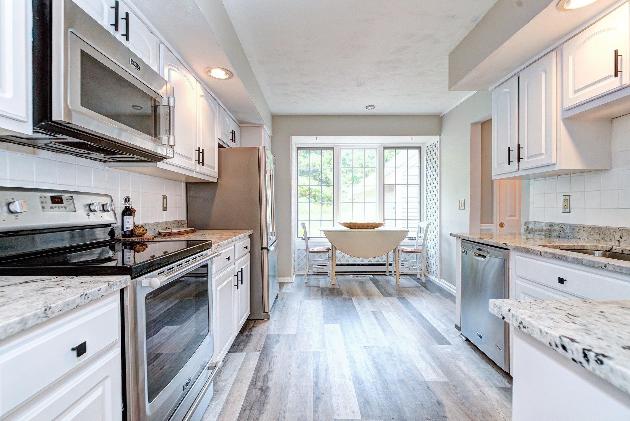 20 William Pond Road Atkinson, NH 03811 - Photo 4 of 59 Gallery Image 4