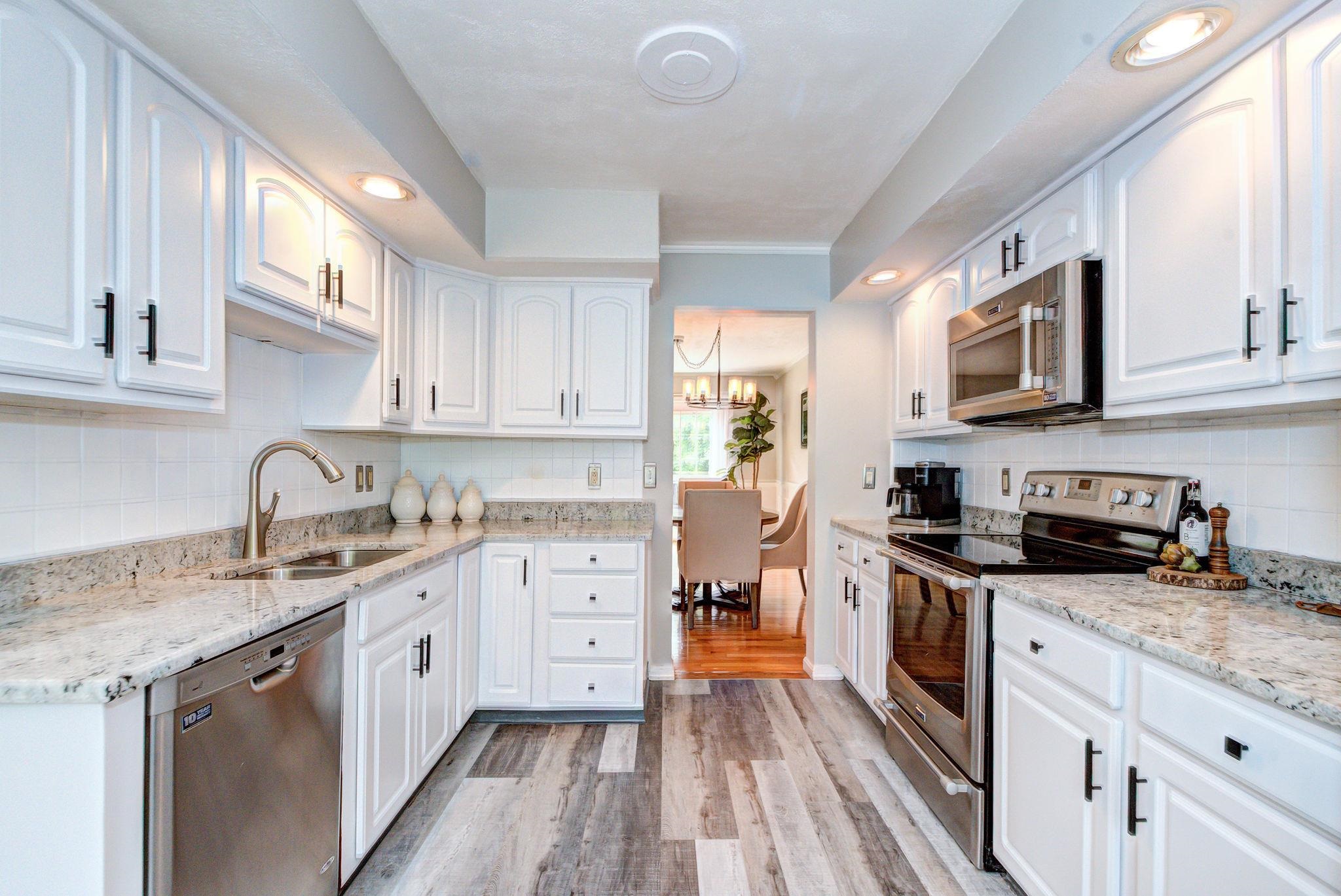 20 William Pond Road Atkinson, NH 03811 - Photo 8 of 59 Gallery Image 8