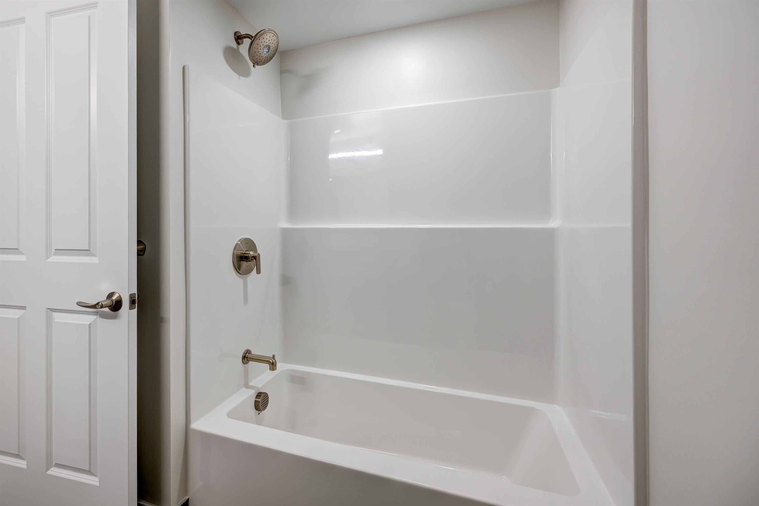 2059 Lafayette Road, Unit 204 Portsmouth, NH 03801 - Photo 8 of 36