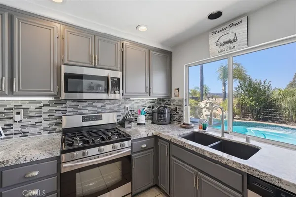 $1,099,000 | 12184 Knoll Crest Place, Lakeside, CA 92040