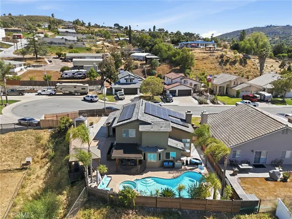 $1,099,000 | 12184 Knoll Crest Place, Lakeside, CA 92040