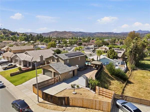 $1,099,000 | 12184 Knoll Crest Place, Lakeside, CA 92040