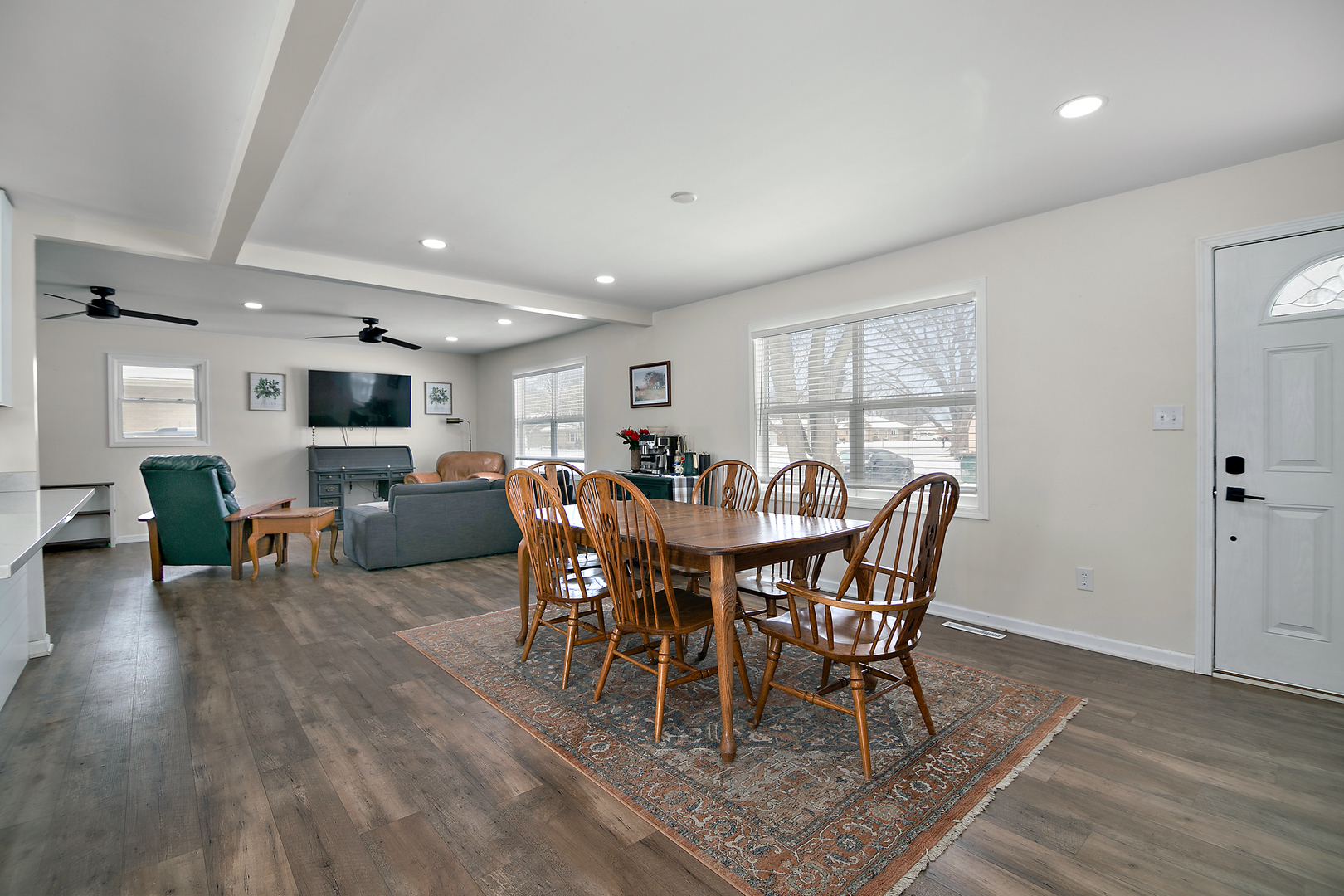 3928 El Camino Drive Kankakee, IL 60901 - Photo 2 of 14