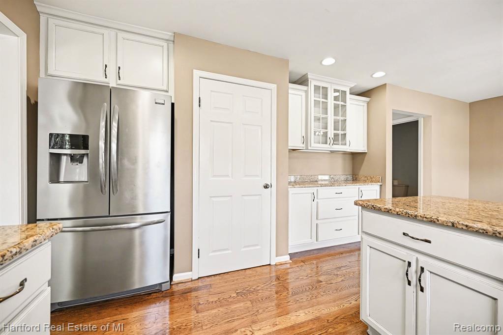 25800 Rutledge Crossing Farmington Hills, MI 48335 - Photo 10 of 27