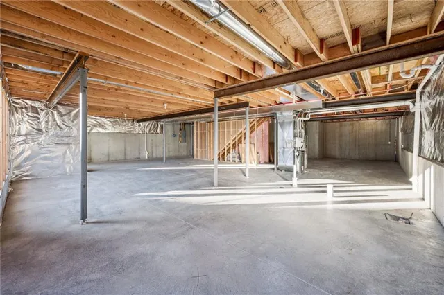 $539,950 | 2153 Black Walnut Drive, Liberty, MO 64068