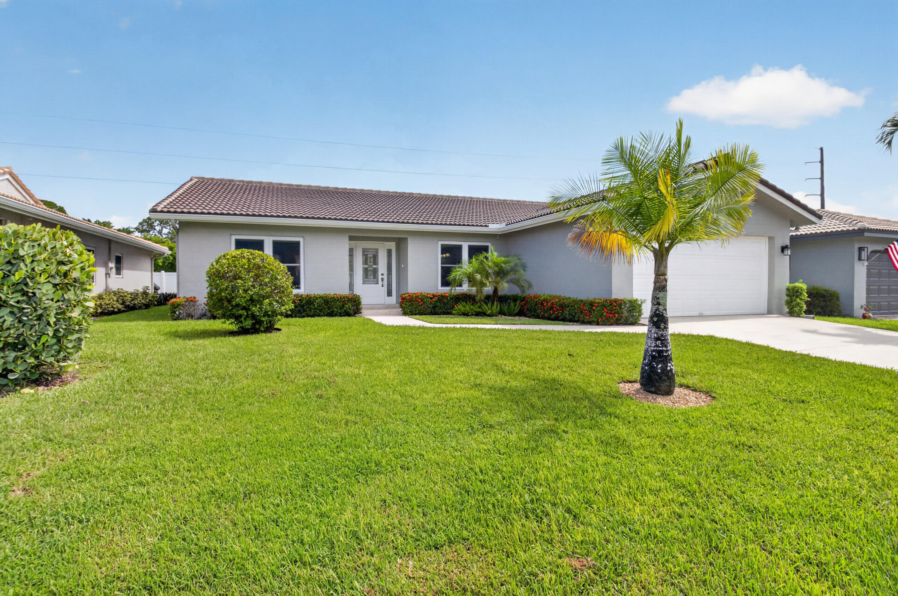 22018 Colony Drive Boca Raton, FL 33433 - Photo 35 of 39 Front of home