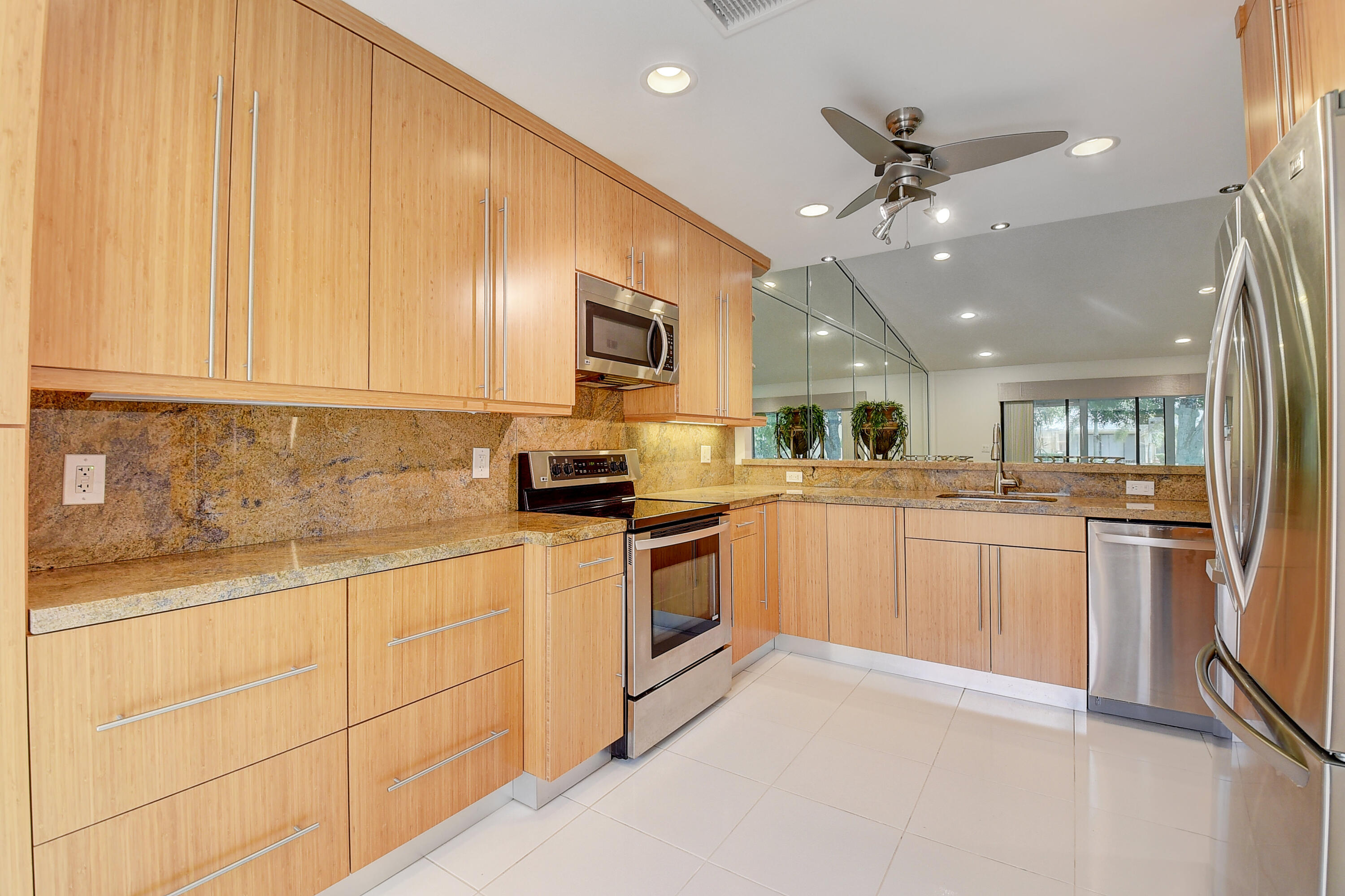 10952 Lake Front Place Boca Raton, FL 33498 - Photo 13 of 42 13_dsc_9442_3_4_5_6