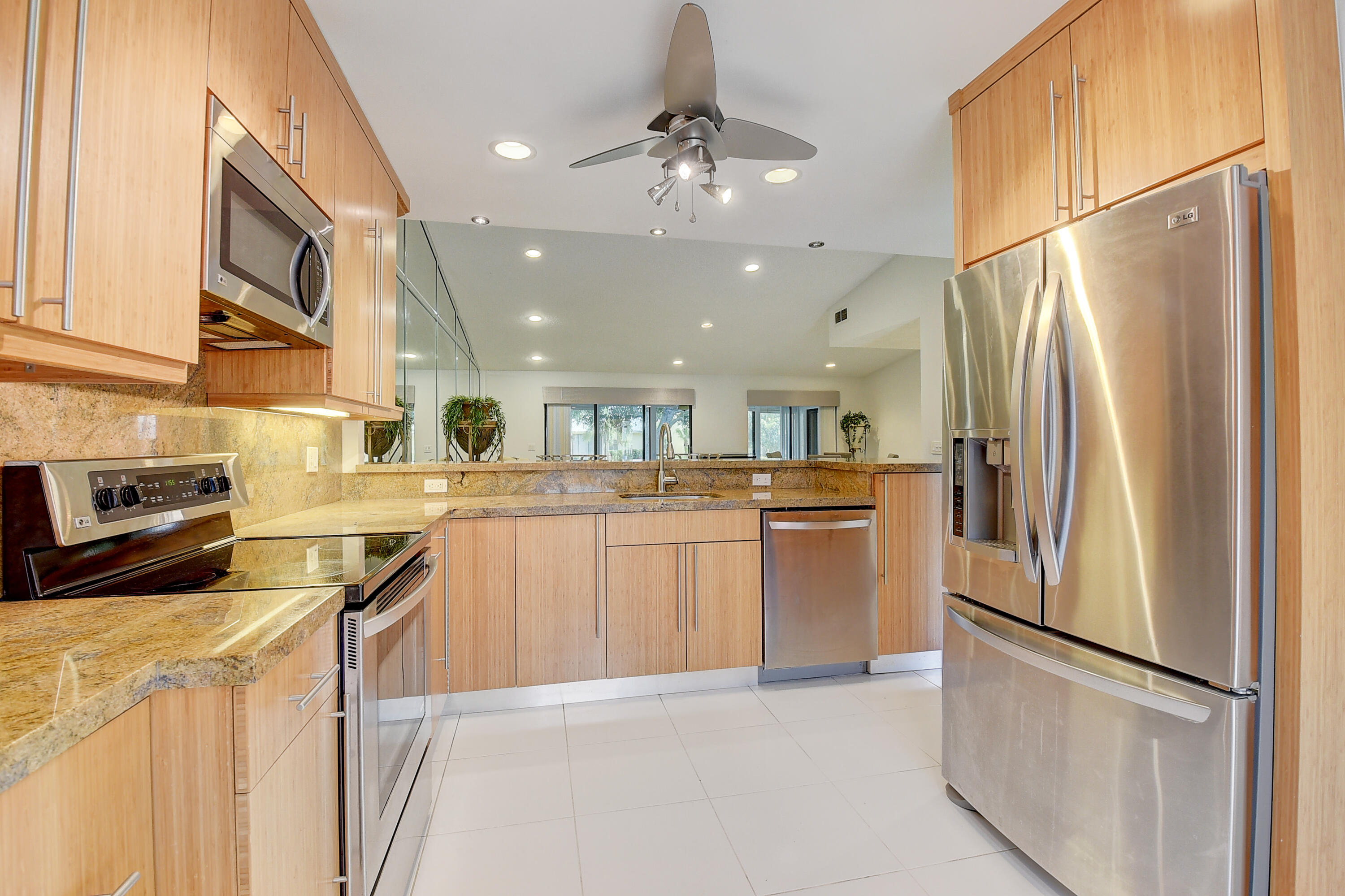 10952 Lake Front Place Boca Raton, FL 33498 - Photo 15 of 42 15_dsc_9457_58_59_60_61