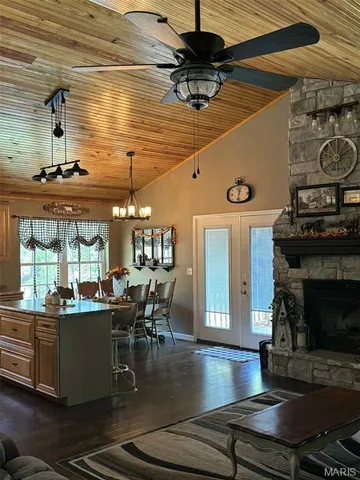 $574,999 | 13085 East State Highway, Cadet, MO 63630