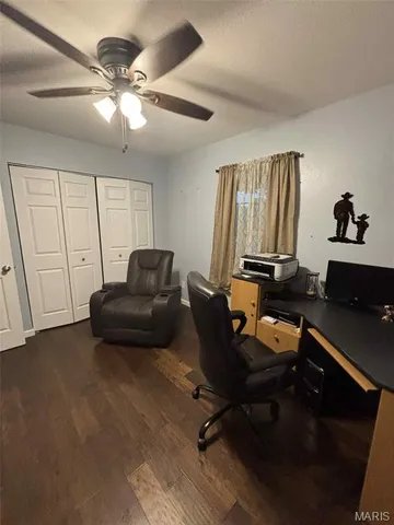 $574,999 | 13085 East State Highway, Cadet, MO 63630